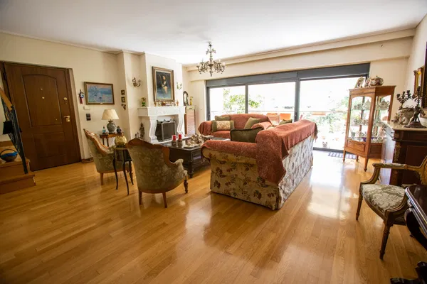Four-Bedroom Villa for Sale in Vari - Varkiza, Athens Southern suburbs — photo 4
