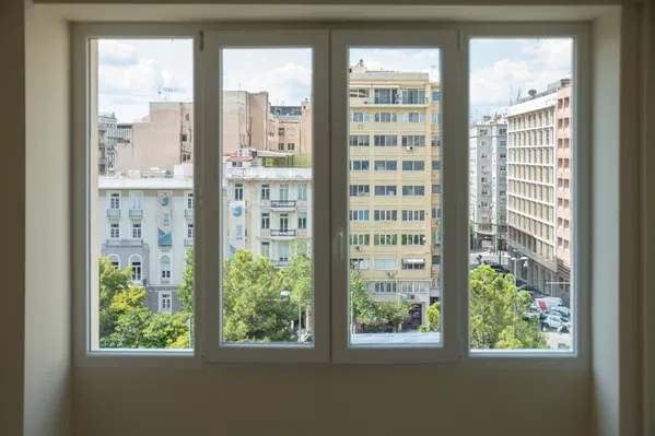 61 m² Business for Sale in Center Athens, Athens Center — photo 2