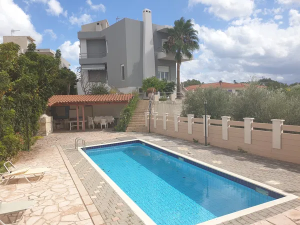 Sea View 320 m² Villa with Six Bedrooms for Sale in Aroni, Akrotiri