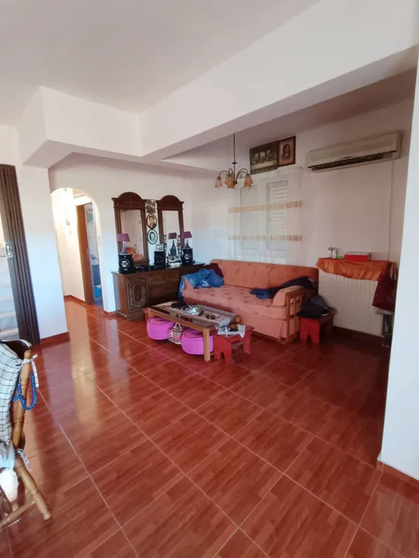Renovated 230 m² Villa with Four Bedrooms for Sale in Vari - Varkiza, Athens Southern suburbs — photo 5
