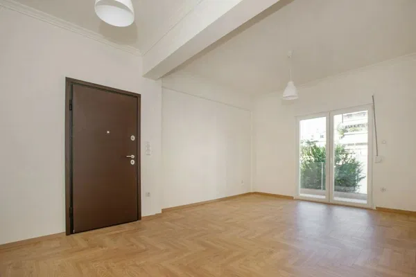 93 m² Three-Bedroom Apartment for Sale in Sepolia, Athens Center — photo 2