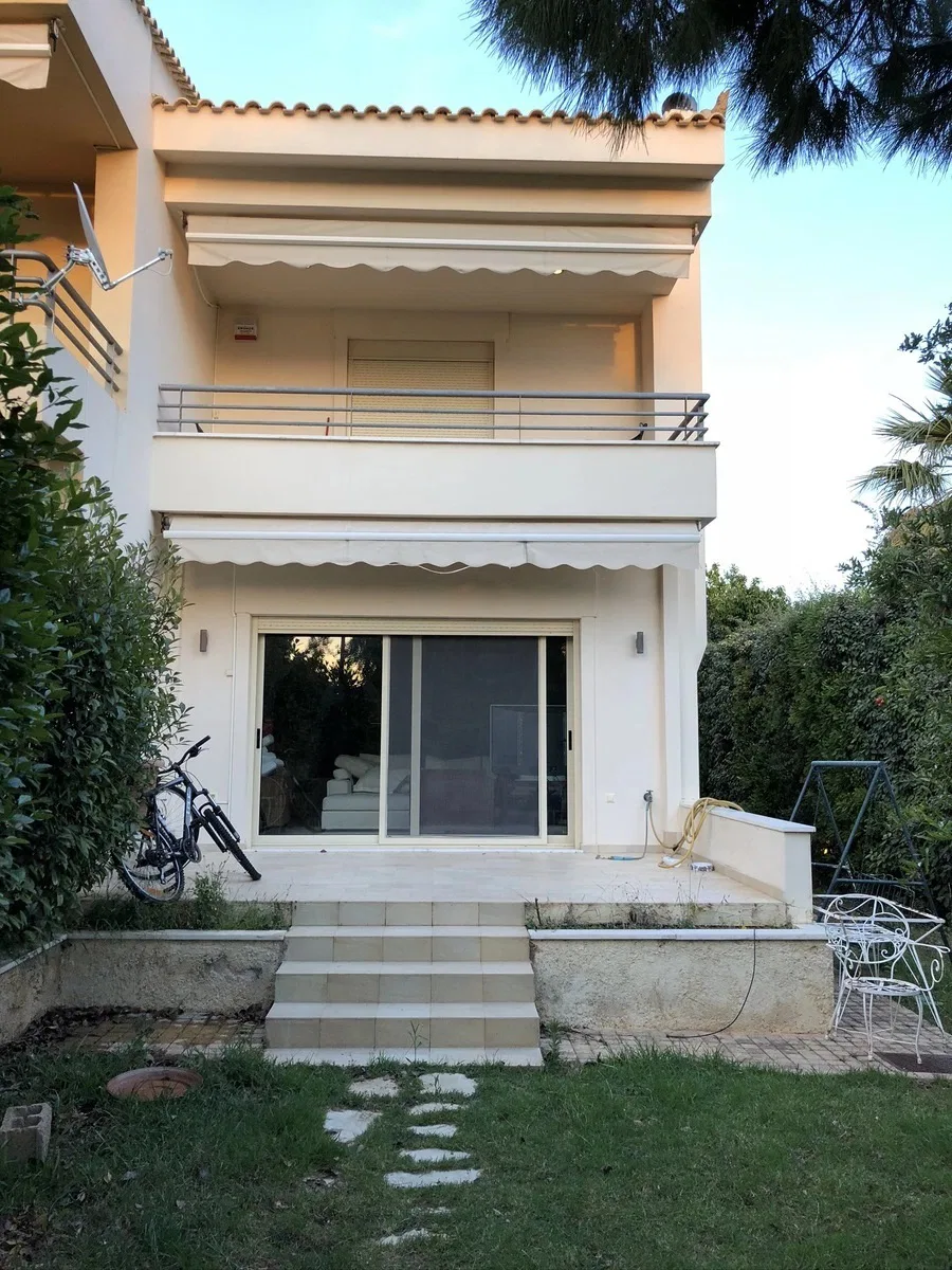 220 m² Villa with Four Bedrooms for Sale in Lagonisi, Attica