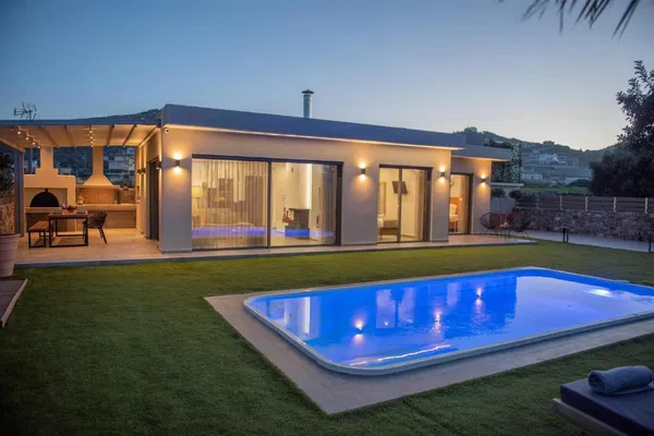 Seafront Two-Bedroom Villa for Sale in Agia Pelagia, Malevizi