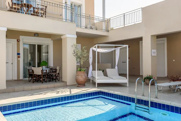 Sea View 80 m² Villa with Two Bedrooms for Sale in Kissamos, Chania
