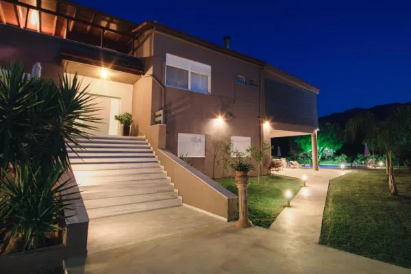Five-Bedroom Villa for Sale in Apokoronas, Chania — photo 2