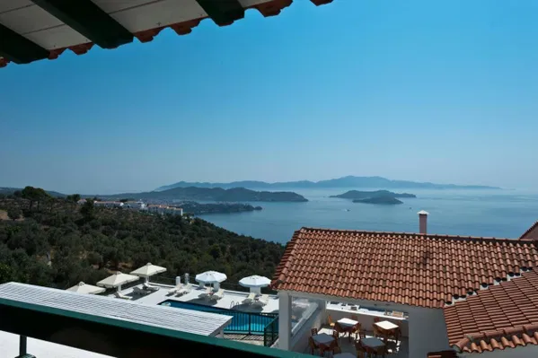 899 m² Sea-View Hotel for Sale in Skiathos, Sporades Islands — photo 3