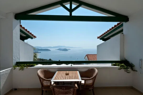 899 m² Sea-View Hotel for Sale in Skiathos, Sporades Islands