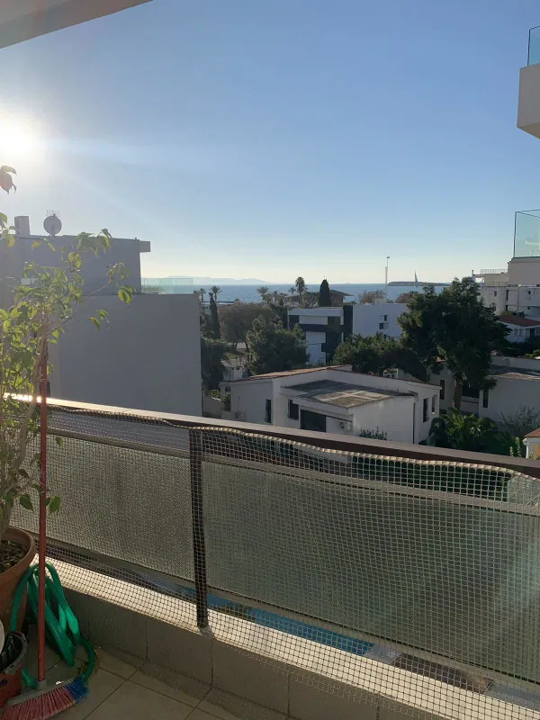 Renovated 117 m² Apartment with Three Bedrooms for Sale in Voula, Athens Southern suburbs — photo 2