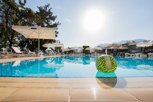 12000 m² Hotel for Sale in Hersonissos, Heraklion
