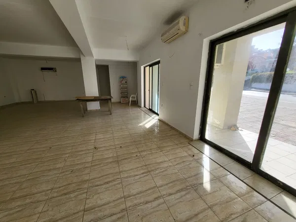 1250 m² Building for Sale in Chania — photo 3