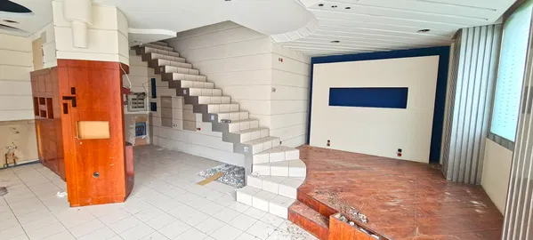 135 m² Business for Sale in Chania — photo 2