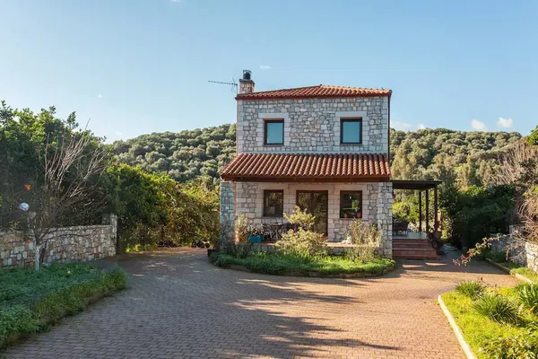 Three-Bedroom Villa for Sale in Alikianos, Platanias — photo 2
