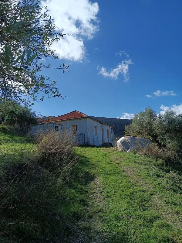 Seafront 6,123 m² Plot for Sale in Kolymbari, Platanias
