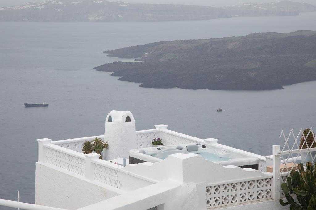 Five-Bedroom Sea View Villa for Sale in Santorini, Cyclades