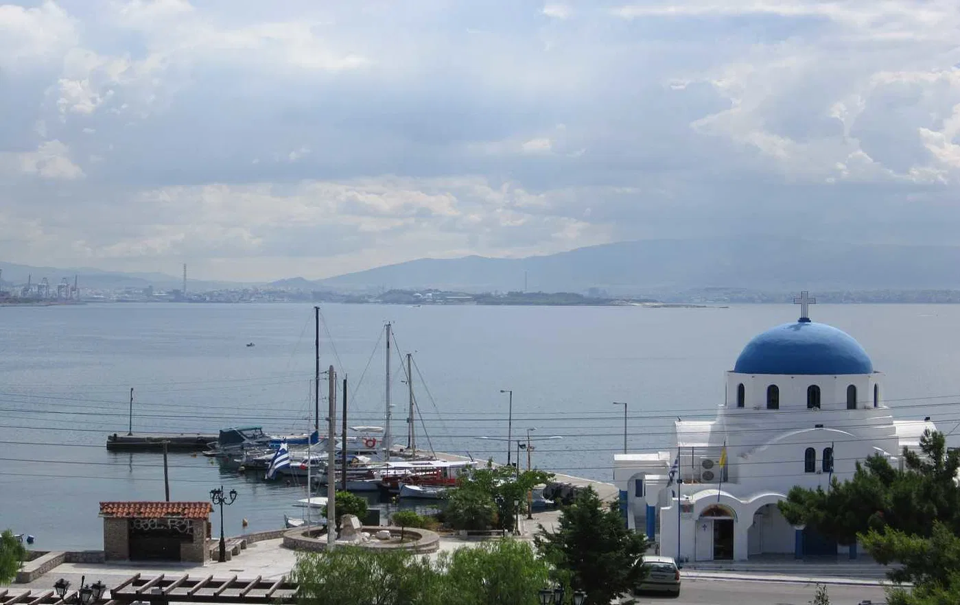 Sea View Five-Bedroom Villa for Sale in Salamina, Argosaronikos islands