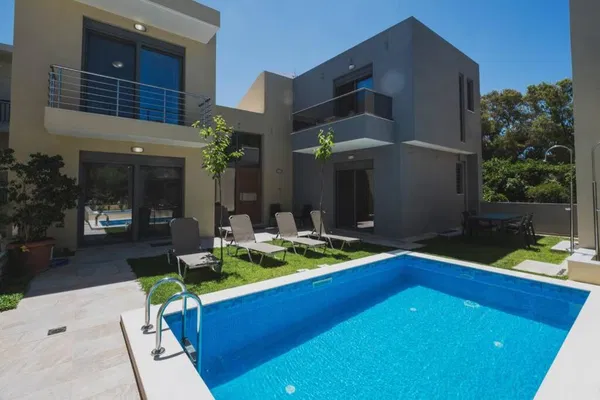 Four-Bedroom Villa for Sale in Agioi Apostoloi, Chania — photo 2