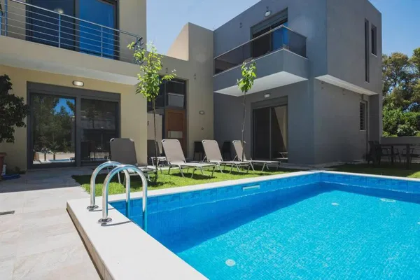 Four-Bedroom Villa for Sale in Agioi Apostoloi, Chania — photo 3