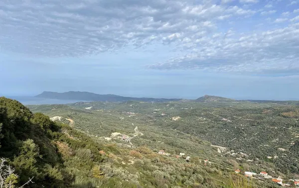 Sea-View 26,000 m² Plot for Sale in Topolia, Kissamos — photo 2