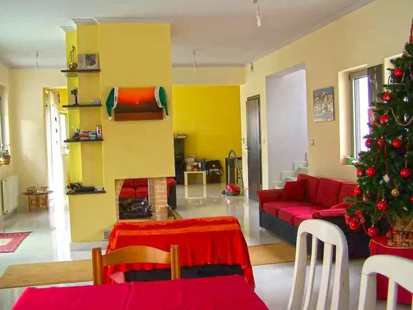 360 m² Villa with Five Bedrooms for Sale in Kifisia, Athens Northern suburbs — photo 3