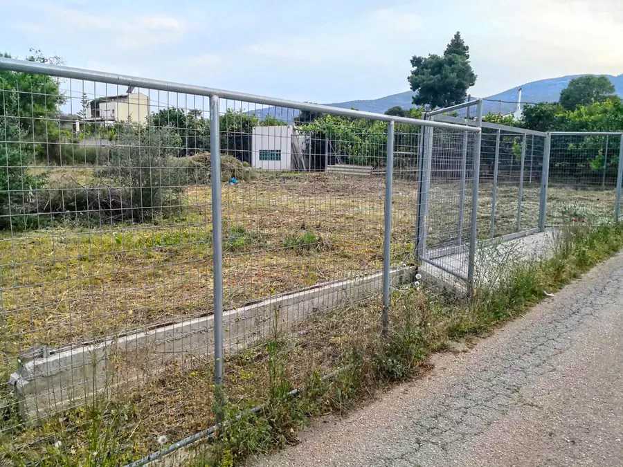 800 m² Land for Sale in Marathonas, Athens Eastern Suburbs