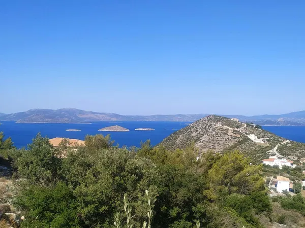 Sea-View 1,040 m² Land for Sale in Marathonas, Athens Eastern Suburbs — photo 3