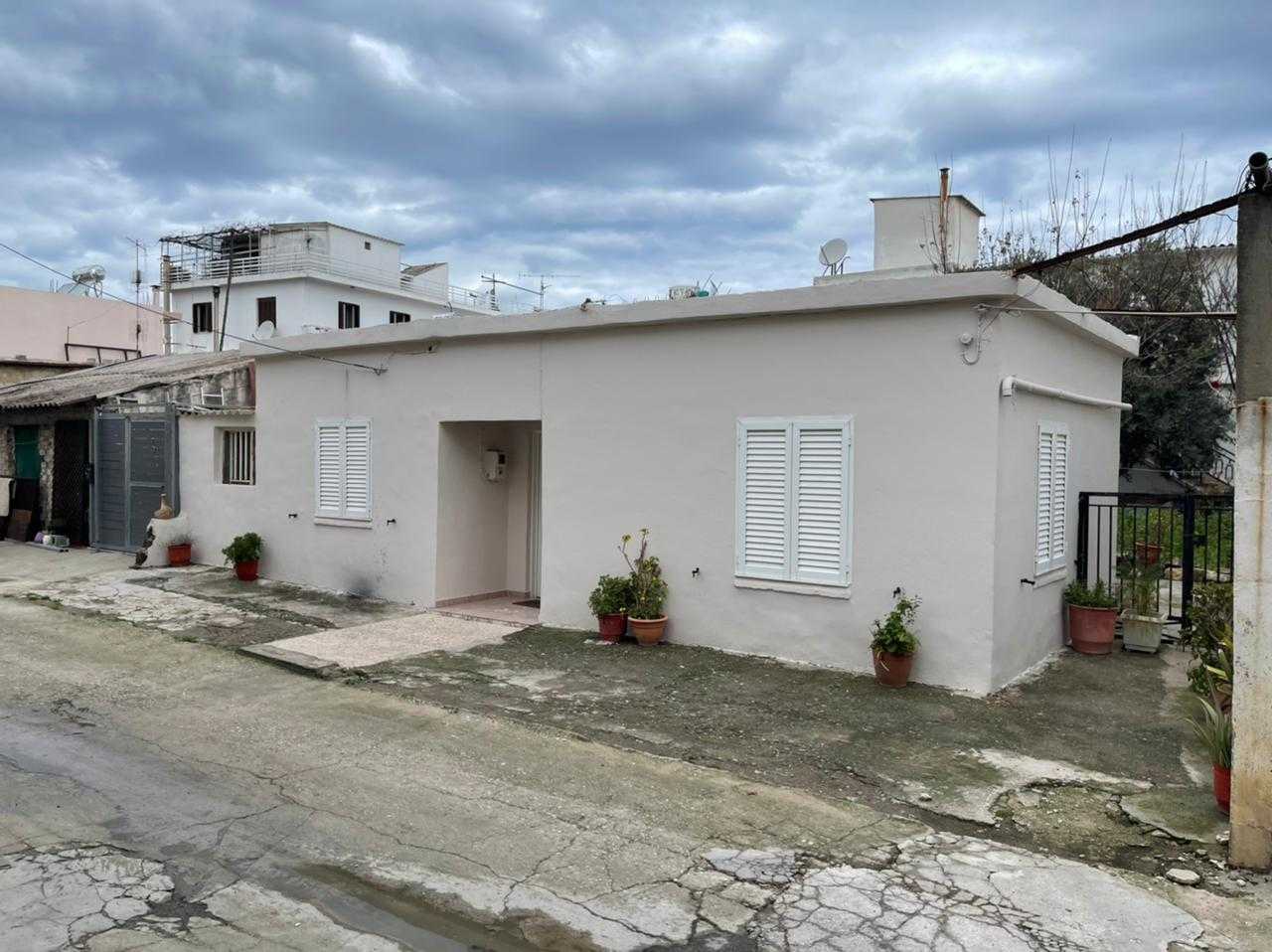 One-Bedroom Villa for Sale in Koumpes, Chania