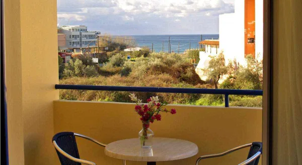 Sea View Hotel for Sale in Georgioupolis, Apokoronas — photo 2