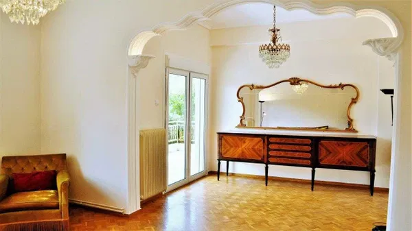 Renovated 200 m² Villa with Five Bedrooms for Sale in Psychiko - Filothei, Athens Northern suburbs — photo 5