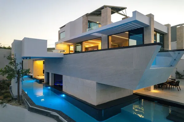 Newly Built 401 m² Villa with Six Bedrooms for Sale in Agia Marina, Chania — photo 4