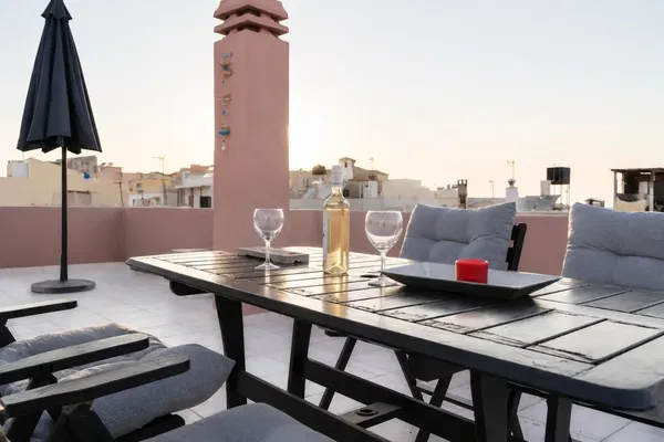 Sea-View 215 m² Villa with Three Bedrooms for Sale in Old Town, Chania — photo 4