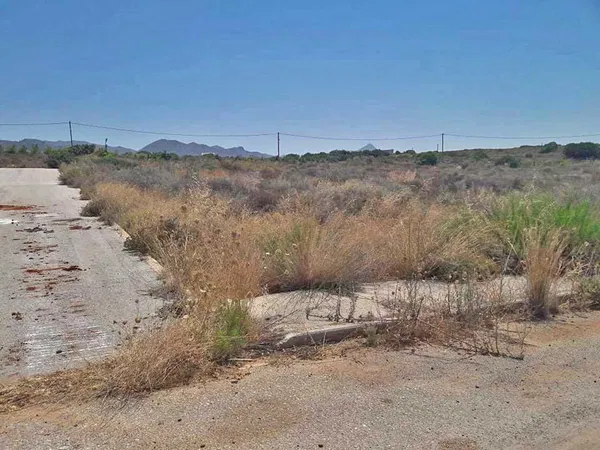 Sea-View 484 m² Plot for Sale in Chorafakia, Akrotiri — photo 2