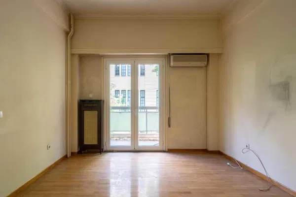 Two-Bedroom Renovated Apartment for Sale in Kypseli, Athens Center — photo 5