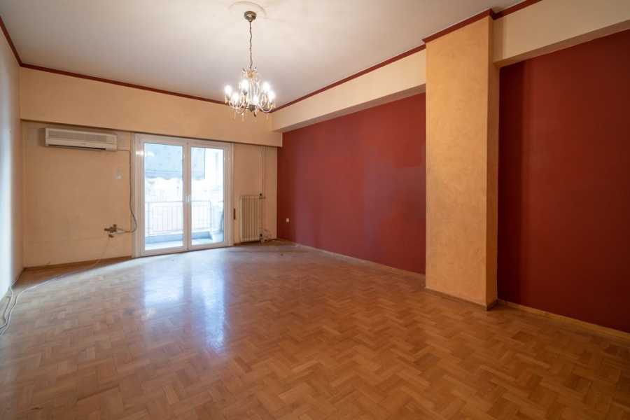 One-Bedroom Apartment for Sale in Gyzi - Pedion Areos, Athens Center