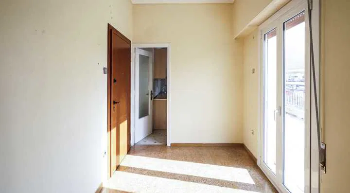 62 m² Two-Bedroom Apartment for Sale in Attikis Square Athens, Athens Center