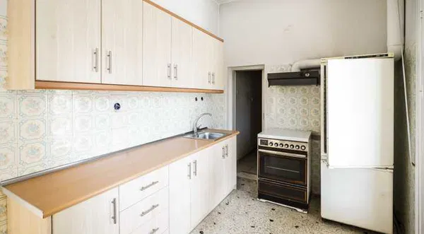 62 m² Two-Bedroom Apartment for Sale in Attikis Square Athens, Athens Center — photo 2