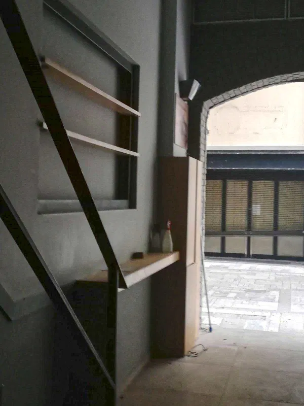 44 m² Business for Sale in Kolonaki - Lycabettus, Athens Center — photo 3
