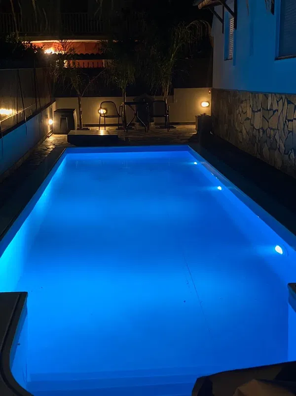 Contemporary 180 m² Villa with Three Bedrooms for Rent in Lagonisi, Attica — photo 2