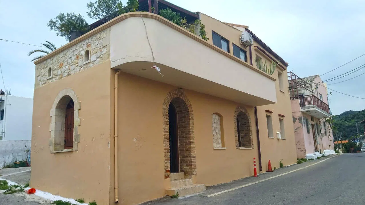 Building for Sale in Stalos, Chania