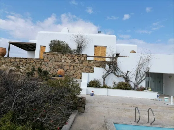 330 m² Villa with Four Bedrooms for Sale in Mykonos, Cyclades — photo 5