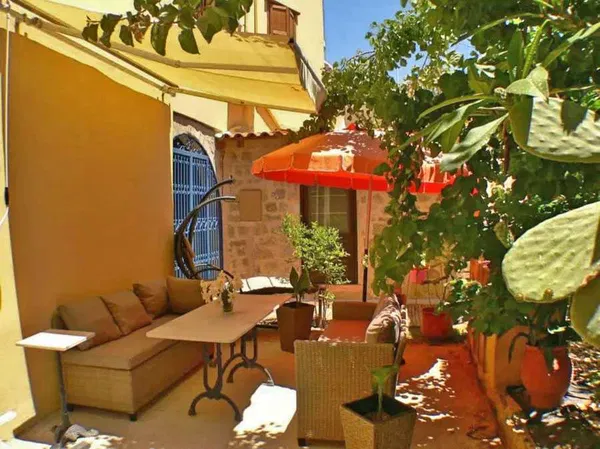 273 m² Villa with Five Bedrooms for Sale in Rhodes, Dodecanese Islands — photo 2