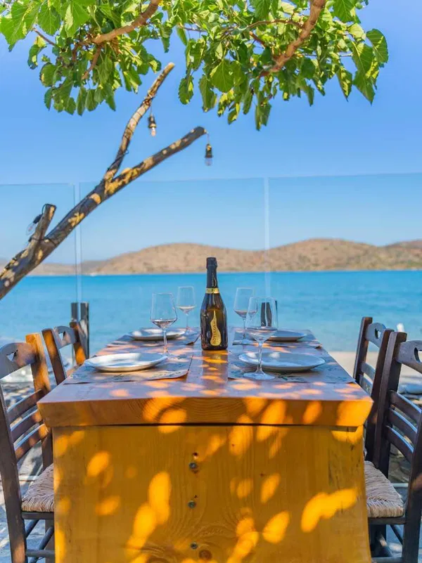 300 m² Sea-View Hotel for Sale in Elounda, Agios Nikolaos — photo 4