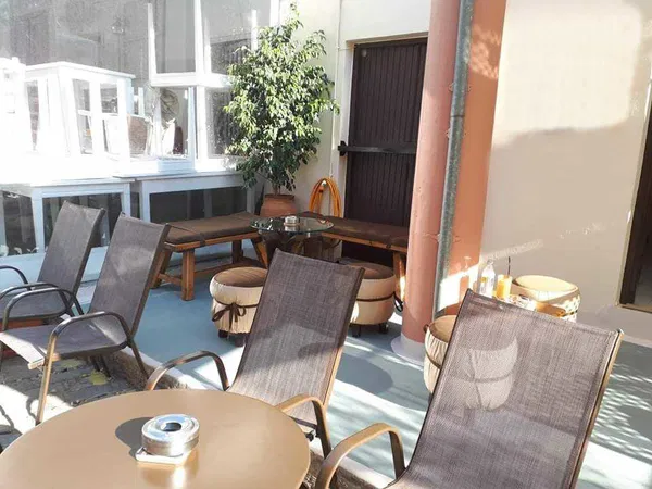 70 m² Business for Sale in Old Town, Chania