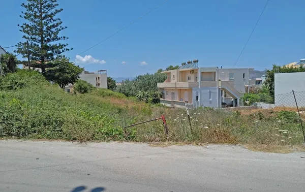 980 m² Plot for Sale in Stalos, Chania