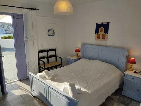 Sea-View Hotel for Sale in Sikinos, Cyclades — photo 4