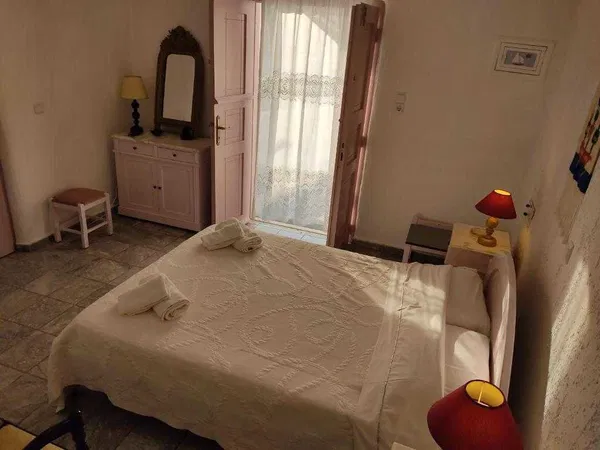 Sea-View Hotel for Sale in Sikinos, Cyclades — photo 5