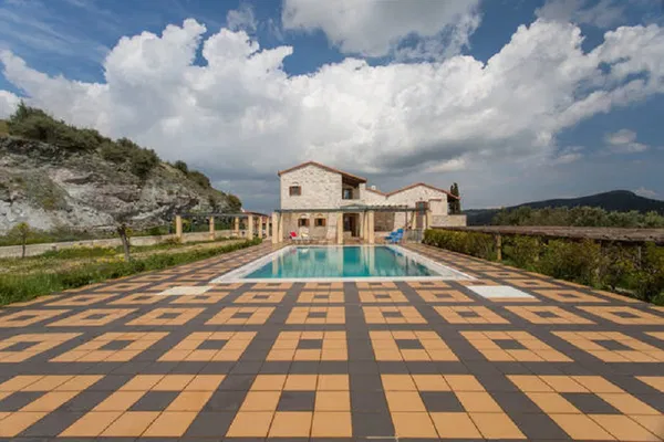 Sea View 600 m² Villa with Three Bedrooms for Sale in Anavyssos, Attica