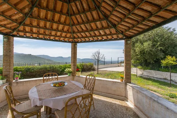 Sea View 600 m² Villa with Three Bedrooms for Sale in Anavyssos, Attica — photo 5