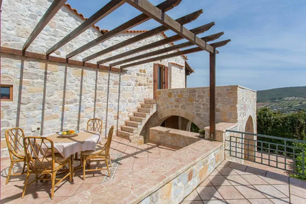 Sea View 600 m² Villa with Three Bedrooms for Sale in Anavyssos, Attica — photo 4