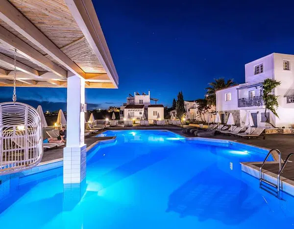 3363 m² Sea-View Hotel for Sale in Hersonissos, Heraklion
