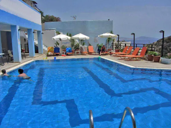 1000 m² Hotel for Sale in Rethymnon — photo 2